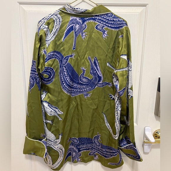 NOLI YOGA-Noiri Dragon Print Pajama Set NWT Olive Green Satin Top & Pants Size M - Picture 7 of 12